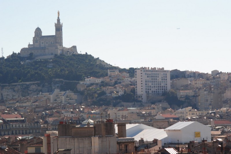 ÉCHAFAUDAGE ET BÂCHÉ THERMOFORMEE POUR L’OPÉRA DE MARSEILLE