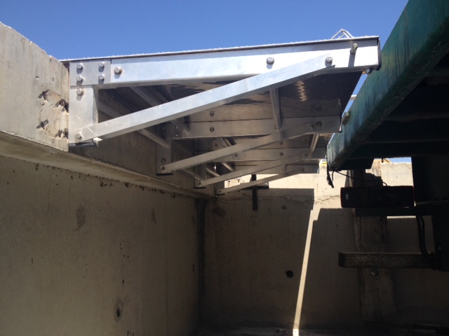 PASERELLE HAYON QUAI SPECIFIQUE