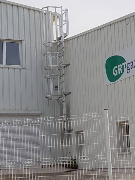 Echelle à Crinoline avec vérouillage