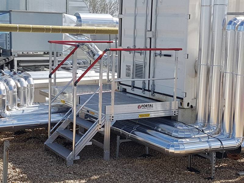 Installation d'une plateforme dans l’élaboration et la distribution de l’alimentation pour chien, basée dans le Gard, 30.
