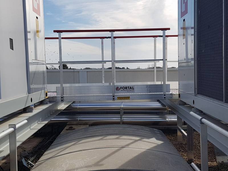 RÉALISATION D'UNE PLATEFORME DANS UNE USINE SPÉCIALISEE DANS L’ALIMENTATION POUR CHIEN, à AIMARGUES, DANS LE GARD, DÉPARTEMENT DU 30.
