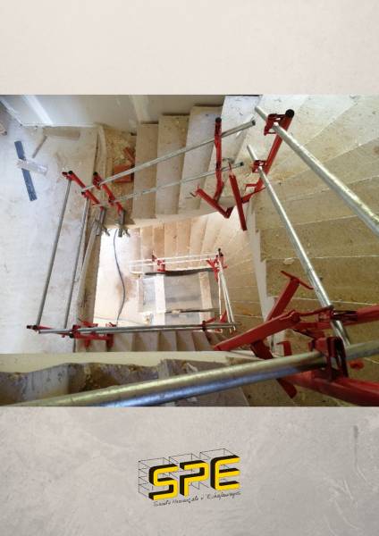 Protection escalier réalisé dans un domaine viticole