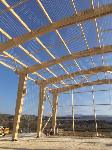 pose et vente de filet antichute sur charpente bois