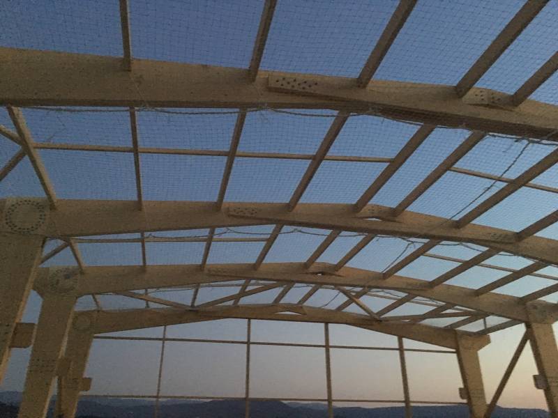 charpente bois filet de protection anti-chute