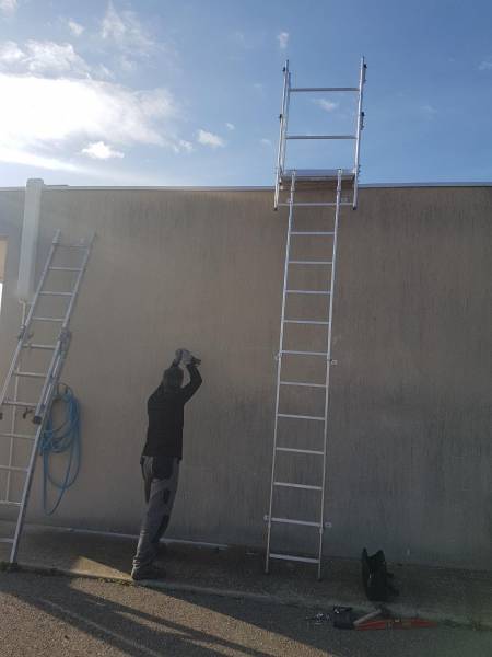 ECHELLE A CRINOLINE EN MONTAGE