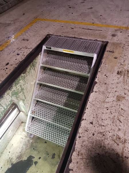 ESCALIER INDUSTRIEL ALUMINIUM