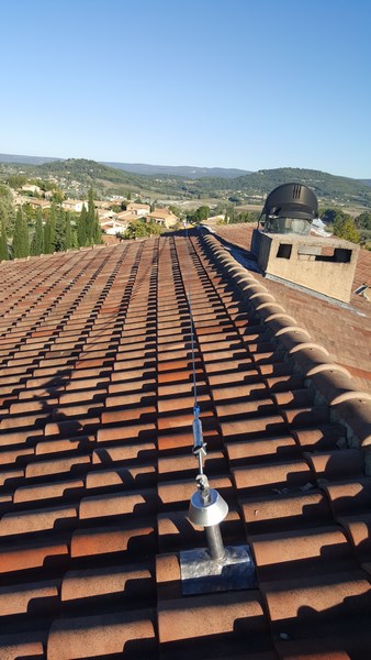 SPE SECURITE SUR TOITURE