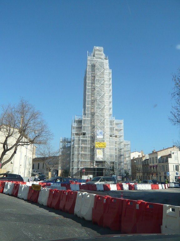 ECHAFAUDAGE AVEC FILET ANTI POUSSIERE SPE MARSEILLE 13
