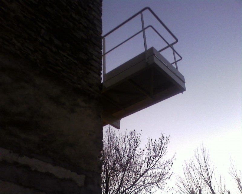 PASSERELLE ACIER AVEC DÉBORD