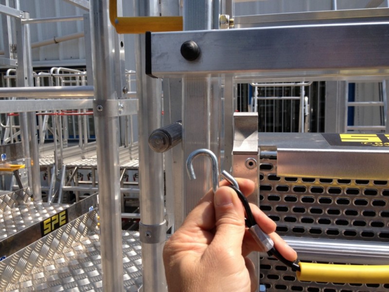 Plateforme fixe/roulante