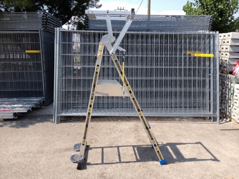 Fourniture de Plateforme individuelle fixe et roulante en aluminium par SPE dans les Bouches-du-Rhône (13).