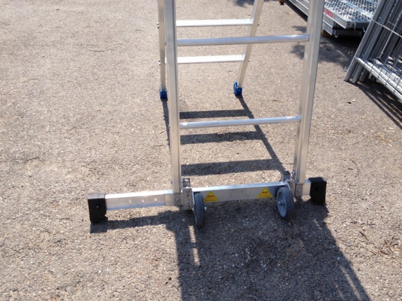 Plateforme en aluminium roulante et individuelle