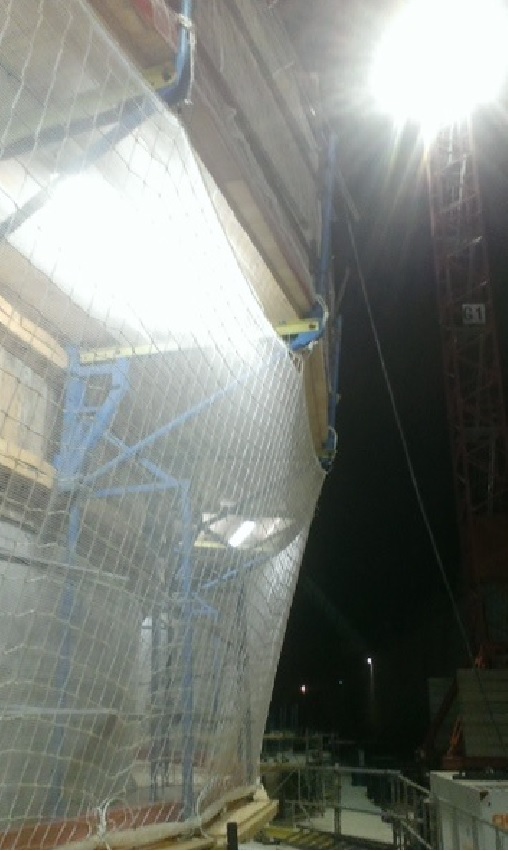 INSTALLATION D'UN FILET ANTI-CHUTE SUR LE PORT AUTONOME à MARSEILLE, DÉPARTEMENT DES BOUCHES-DU-RHONE 13