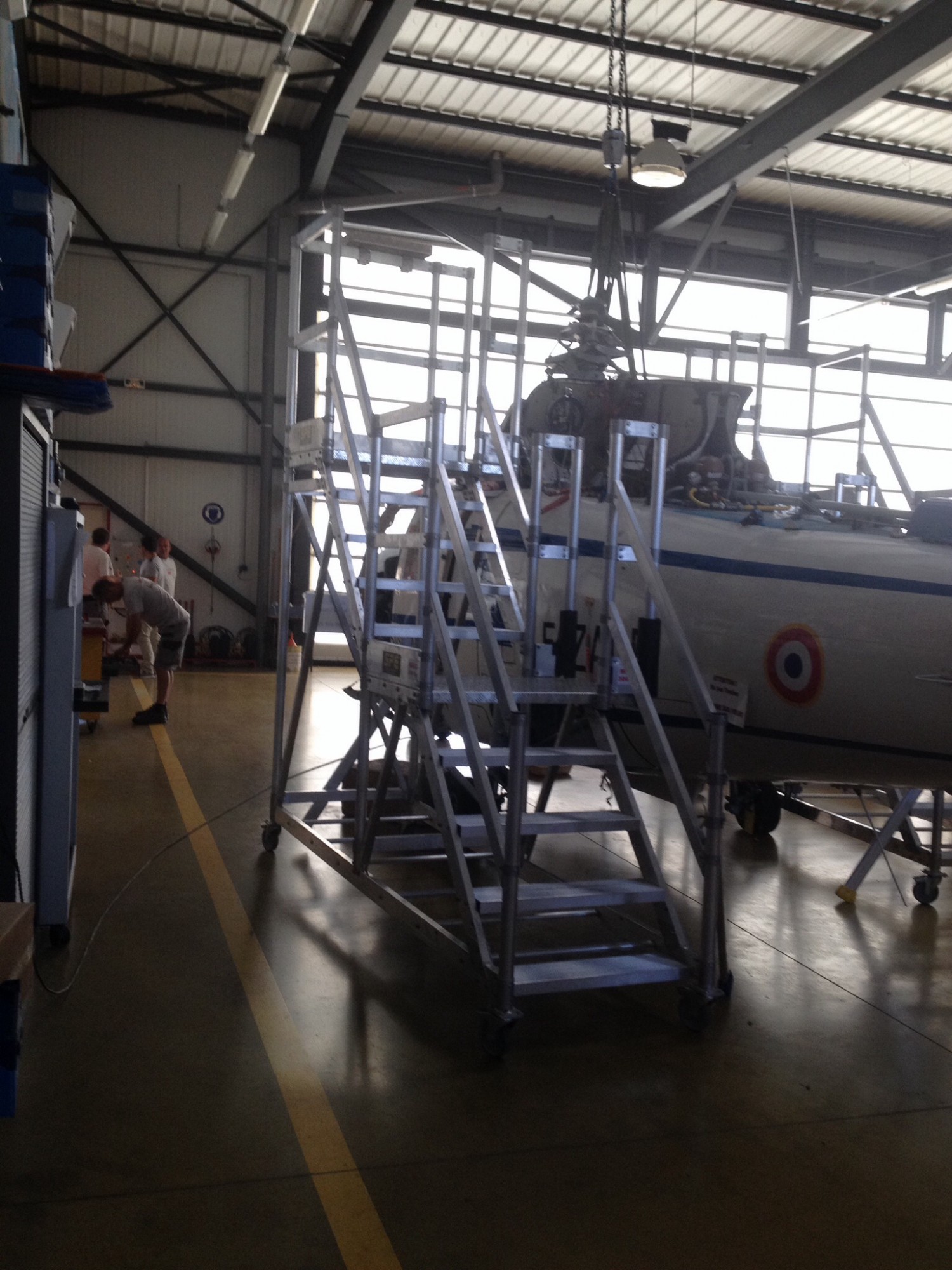 PASSERELLE POUR HELICHANGE SUR HELICOPTERE