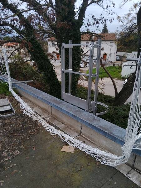 Pose d'échelle à crinoline