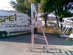 Notre zone d'activité pour ce service Plateforme ou praticable sur mesure en aluminium